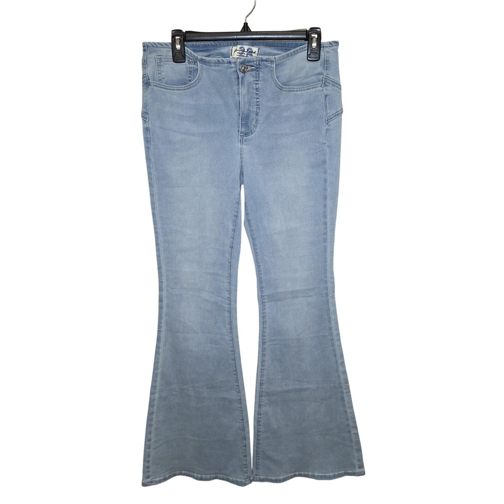 We The Free Bare Bottom Jeans Women 28 Blue Mid Rise Flare Stretch Curvy